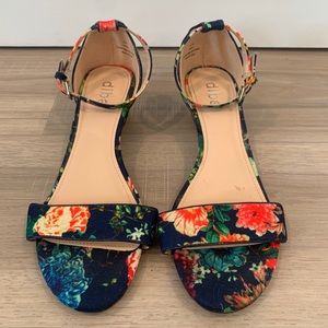 Diba from Stitch Fix Floral Sandals 6.5